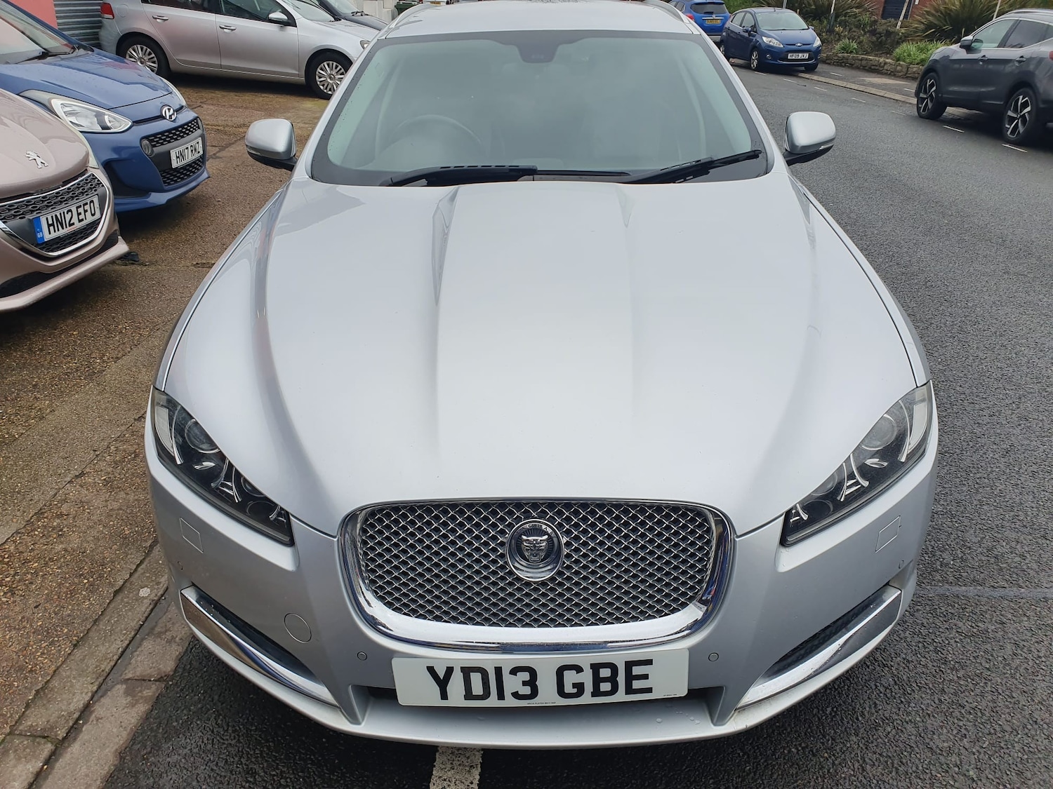 Used Jaguar XF 2013 for sale - 77593256: Photo 4