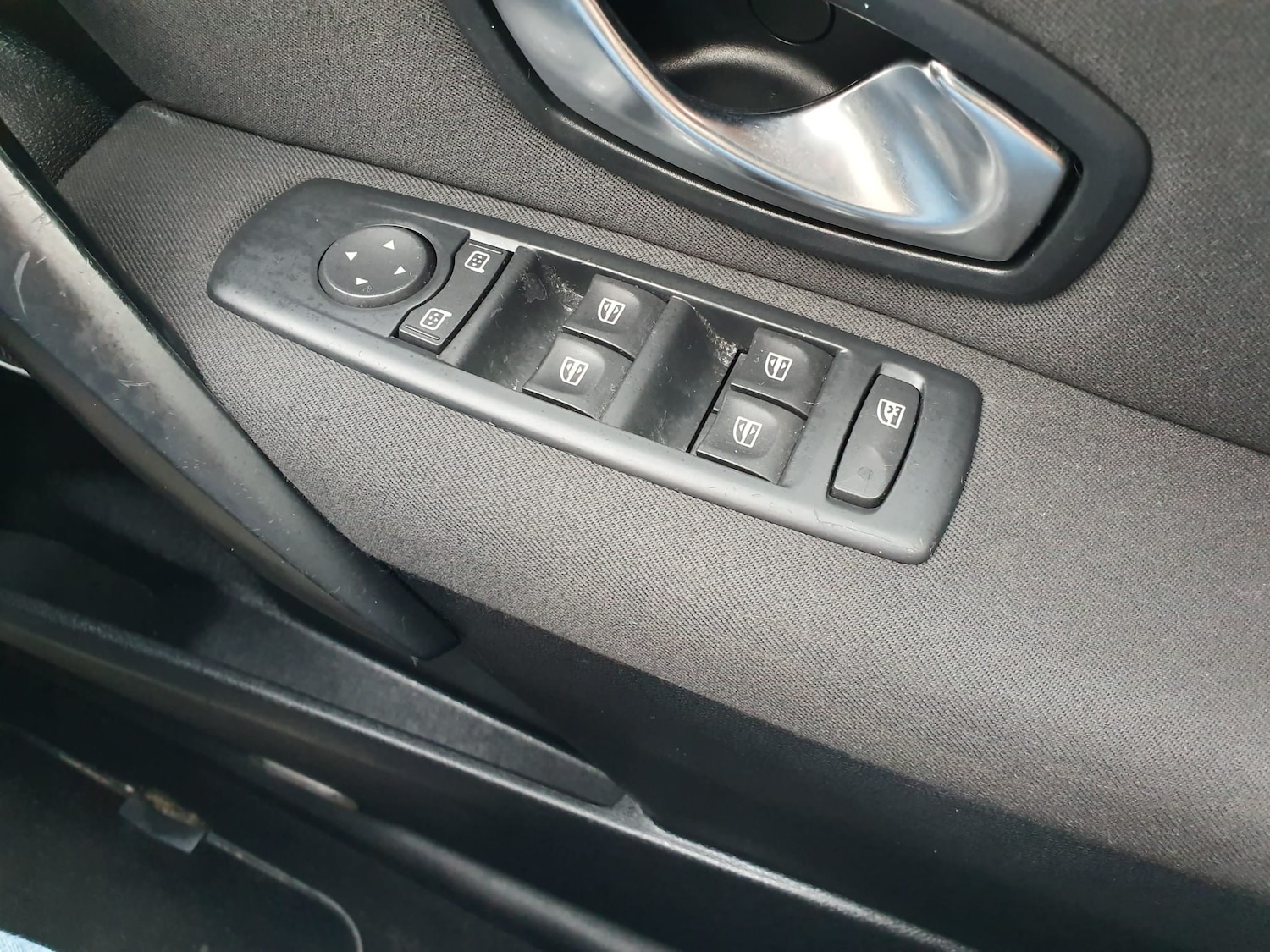 Used Renault Megane 2010 for sale - 76480792: Photo 11