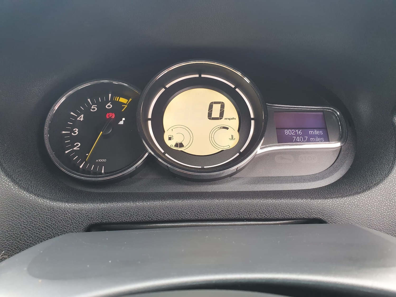 Used Renault Megane 2010 for sale - 76480792: Photo 17