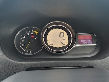 Used Renault Megane 2010 for sale - 76480792: Photo