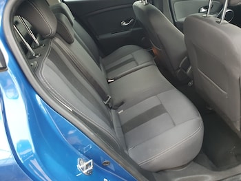 Used Renault Megane 2010 for sale - 76480792: Photo