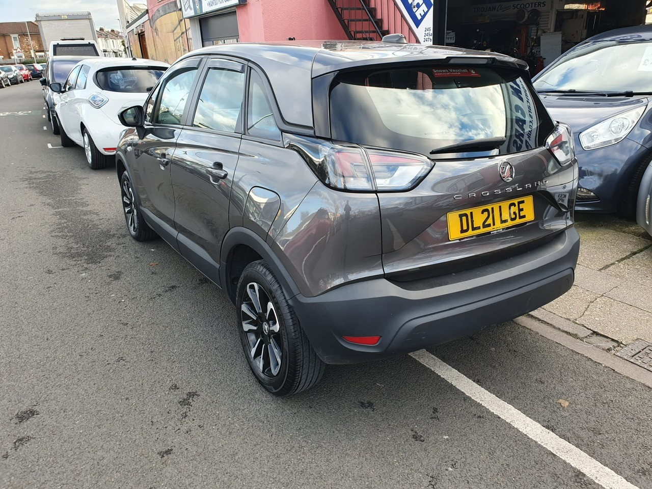 Used Vauxhall Crossland 2021 for sale - 76641595: Photo 2