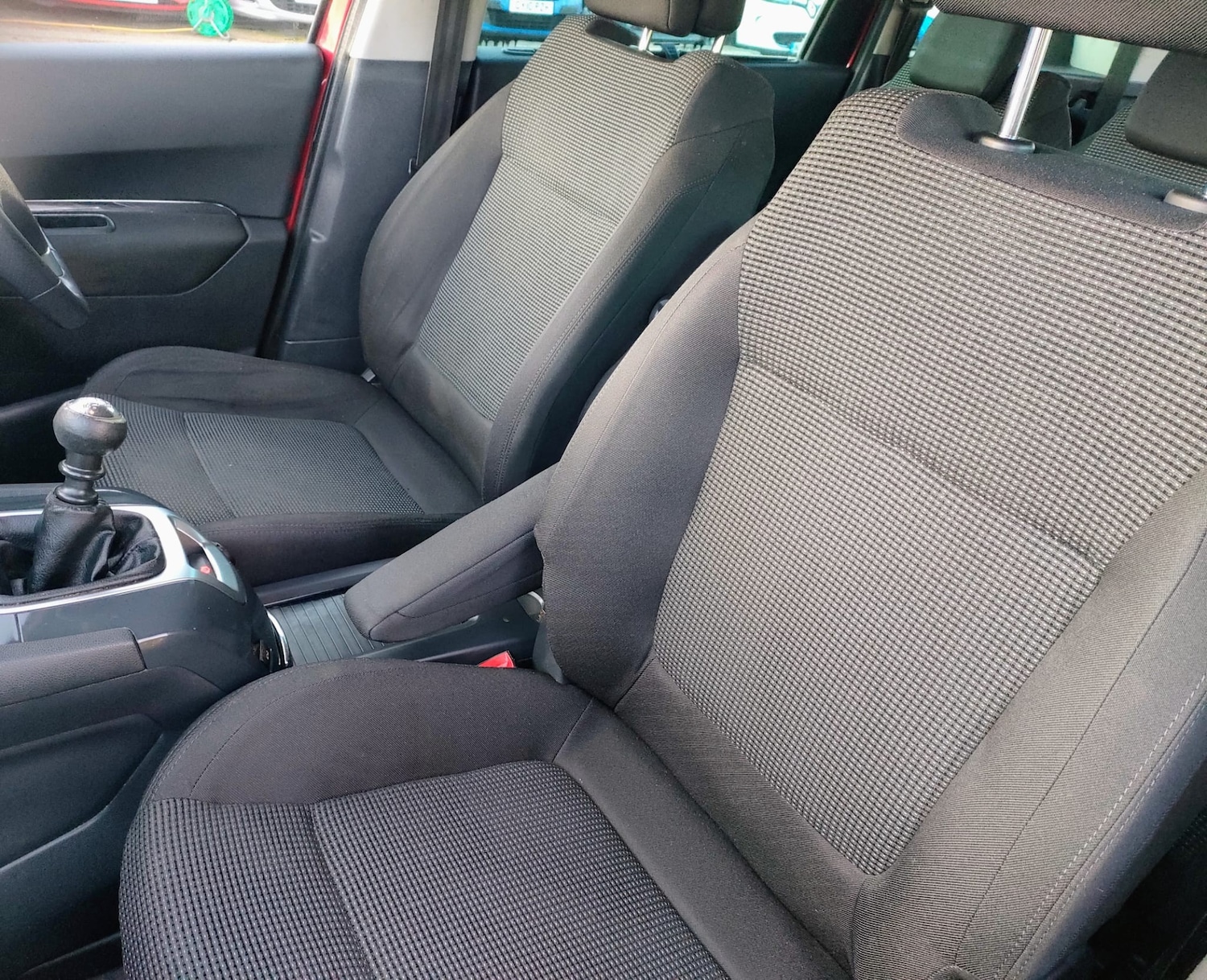 Used Peugeot 5008 2010 for sale - 76943012: Photo 10