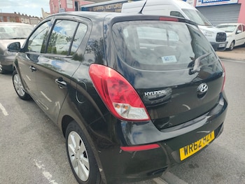 Used Hyundai i20 2013 for sale - 79073386: Photo