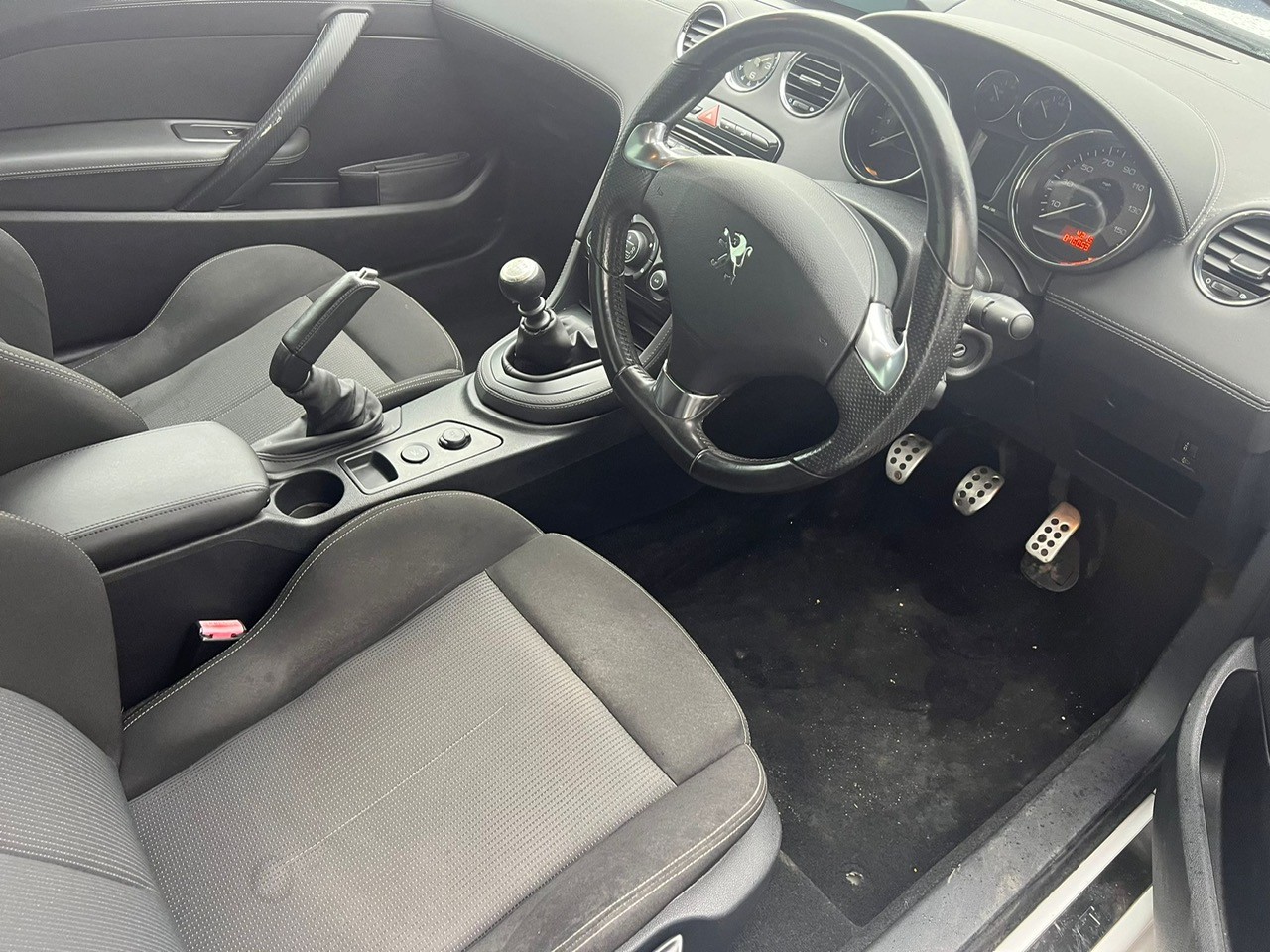 Used Peugeot RCZ 2011 for sale - 76334673: Photo 8