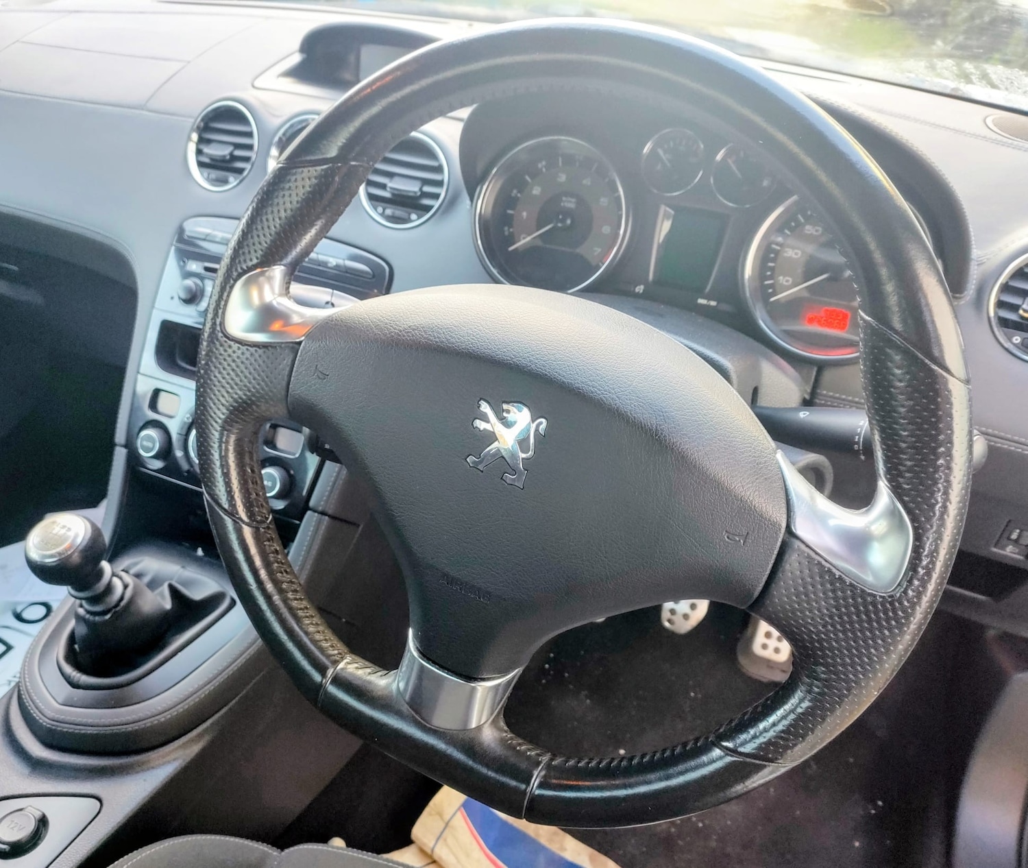 Used Peugeot RCZ 2011 for sale - 76334673: Photo 9