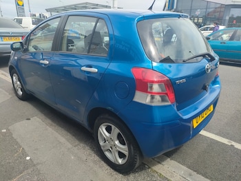 Used Toyota Yaris 2010 for sale - 78769820: Photo