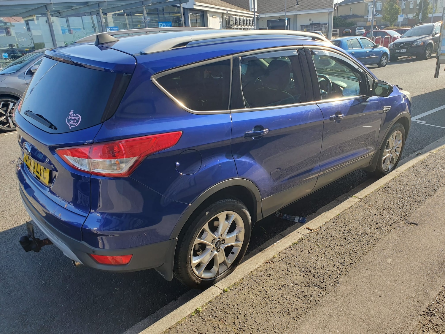 Used Ford Kuga 2014 for sale - 76334608: Photo 4