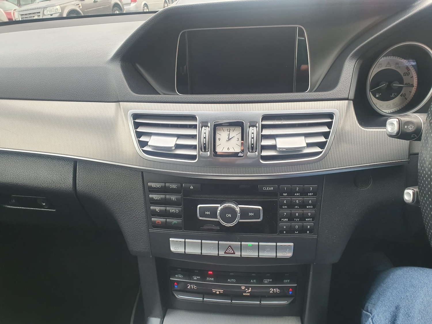 Used Mercedes-Benz E Class 2014 for sale - 77462941: Photo 8