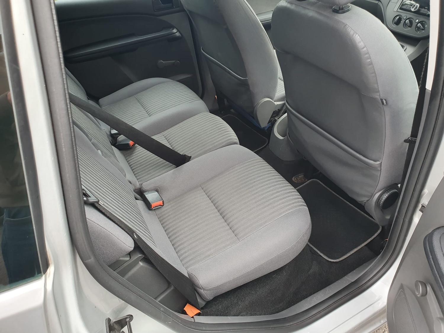 Used Ford Focus C-Max 2006 for sale - 76416480: Photo 13