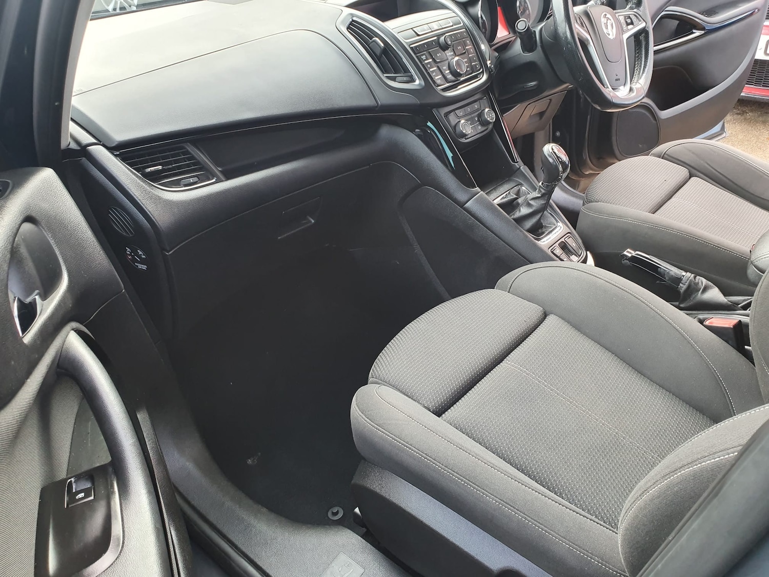 Used Vauxhall Zafira 2016 for sale - 76635926: Photo 13