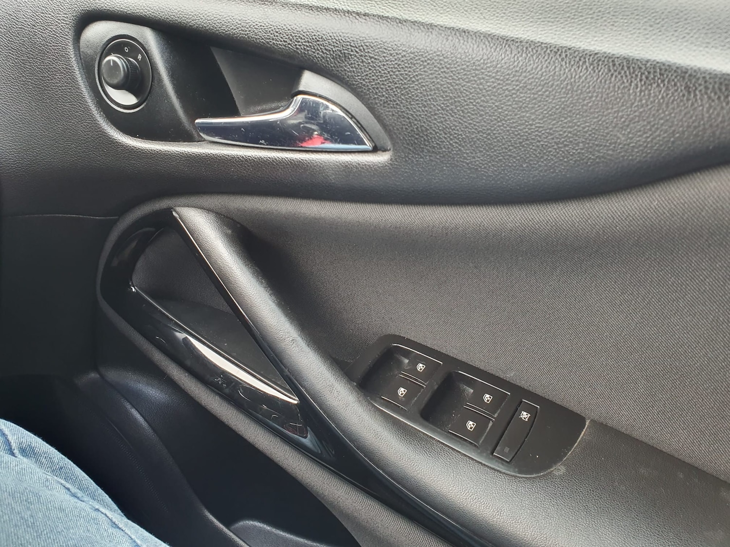 Used Vauxhall Zafira 2016 for sale - 76635926: Photo 17