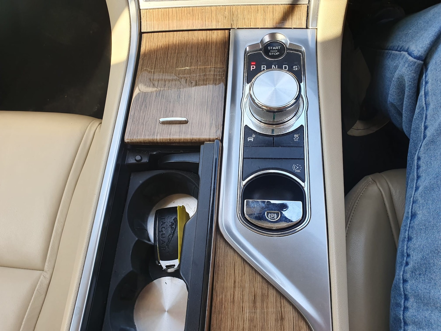 Used Jaguar XF 2012 for sale - 76505059: Photo 15