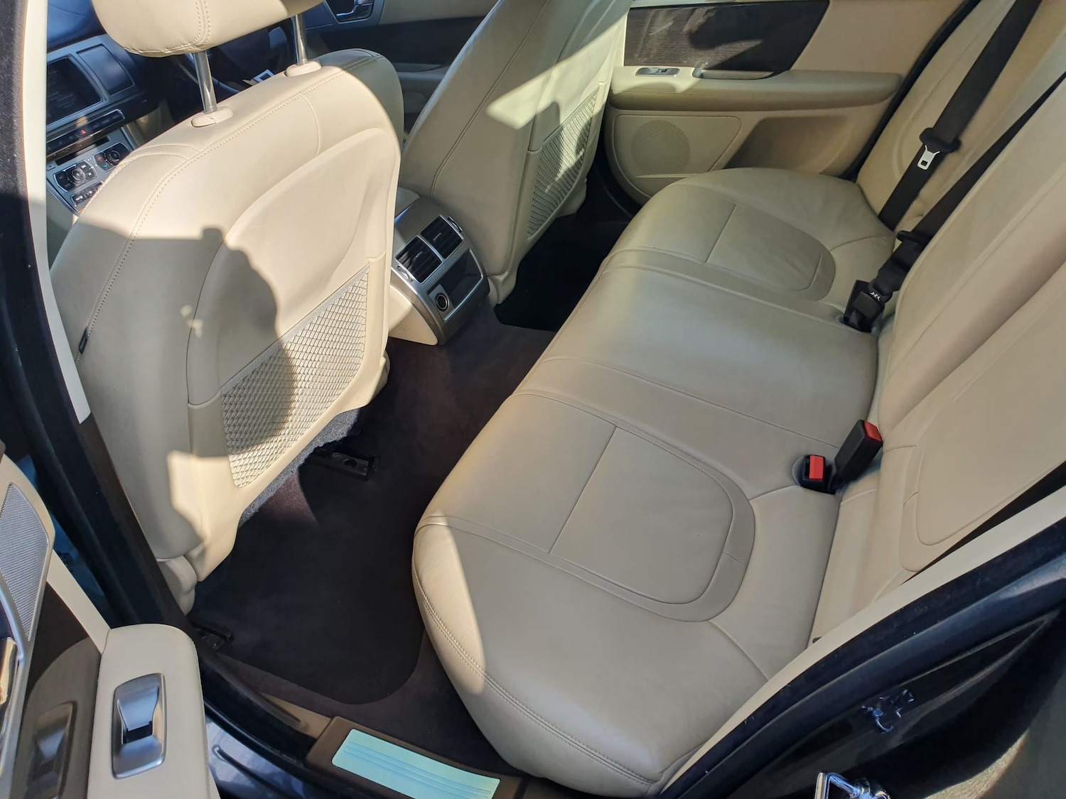 Used Jaguar XF 2012 for sale - 76505059: Photo 16