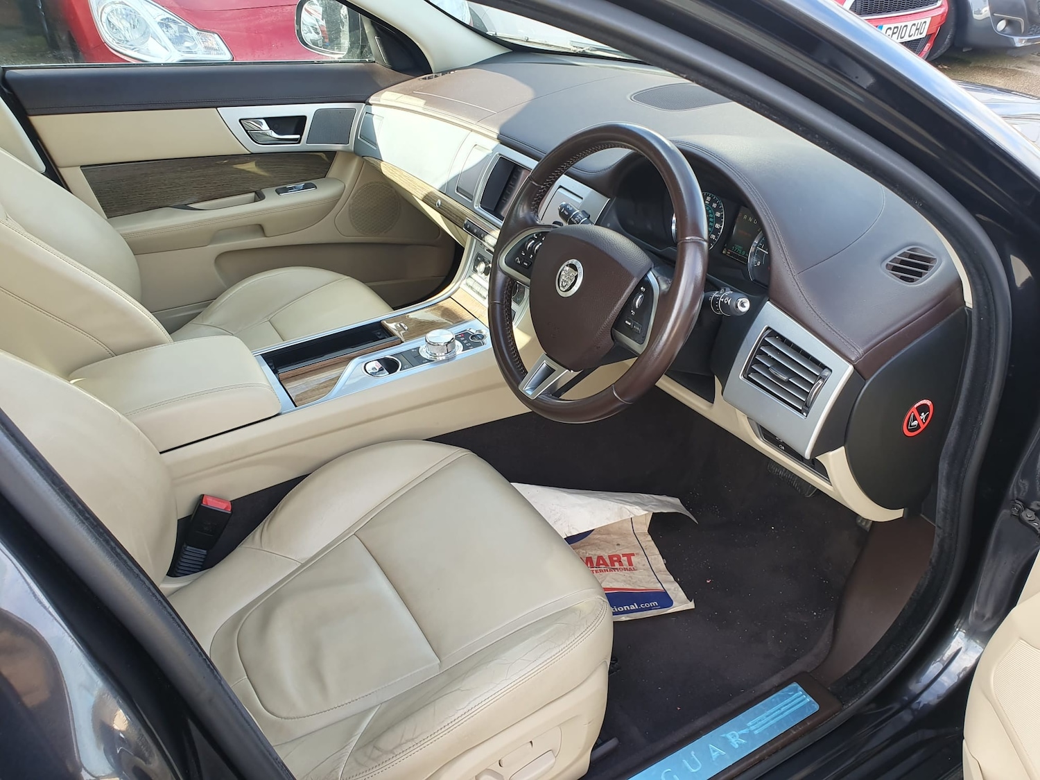 Used Jaguar XF 2012 for sale - 76505059: Photo 17