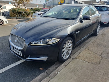 (62) - 2.2d Premium Luxury Saloon 4dr Diesel Auto Euro 5 (s/s) (200 ps)