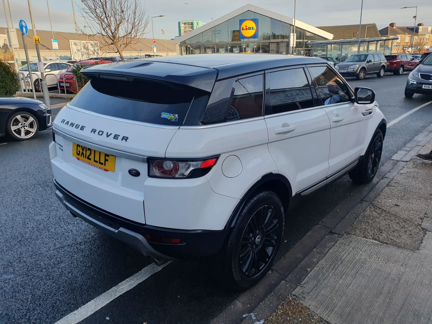 Used Land Rover Range Rover Evoque 2012 for sale - 77236213: Photo 2