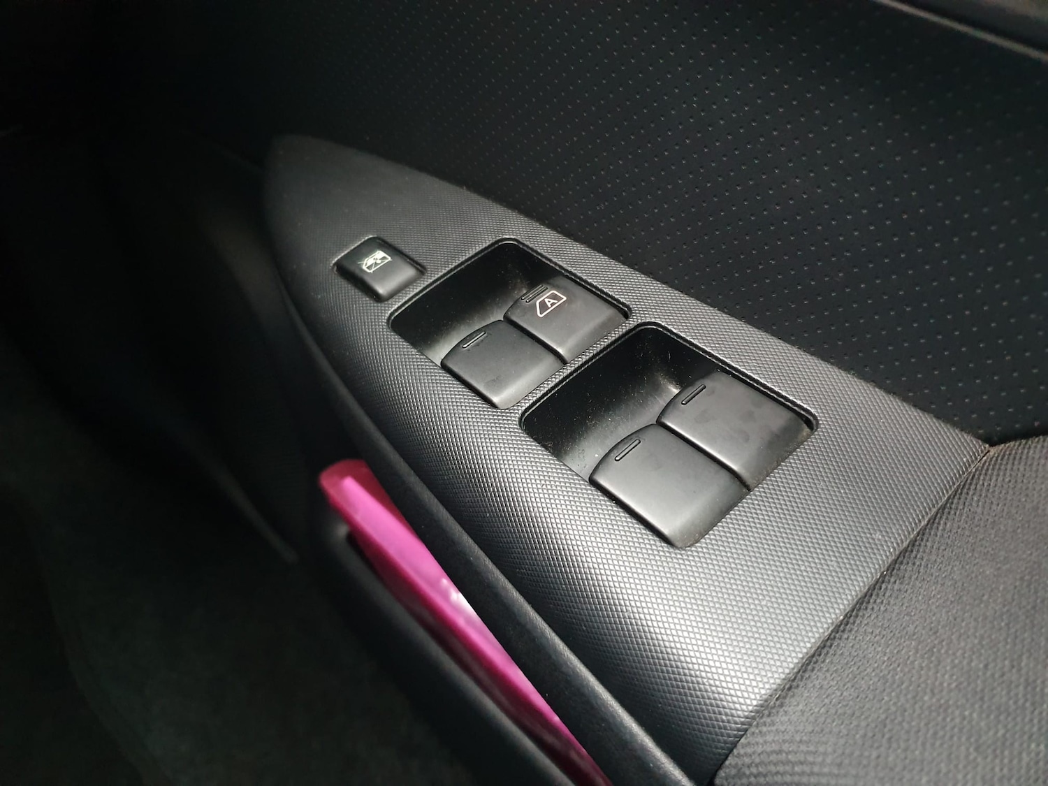 Used Nissan Note 2010 for sale - 77037509: Photo 10