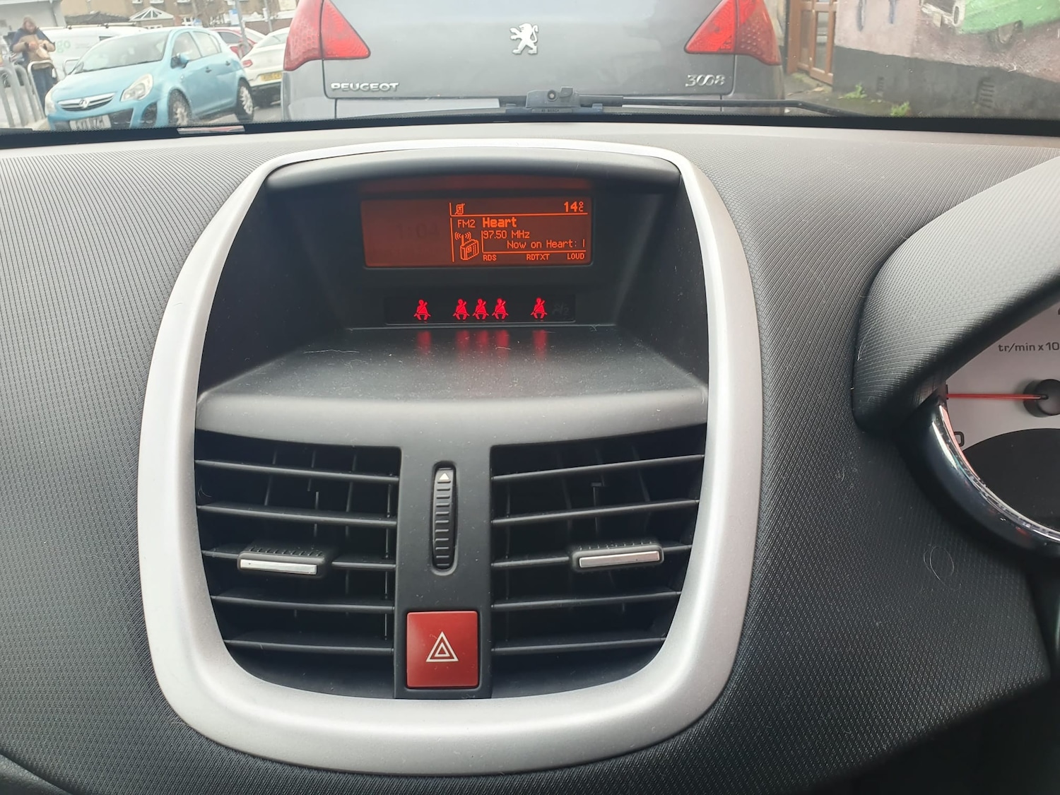 Used Peugeot 207 2010 for sale - 76863035: Photo 15