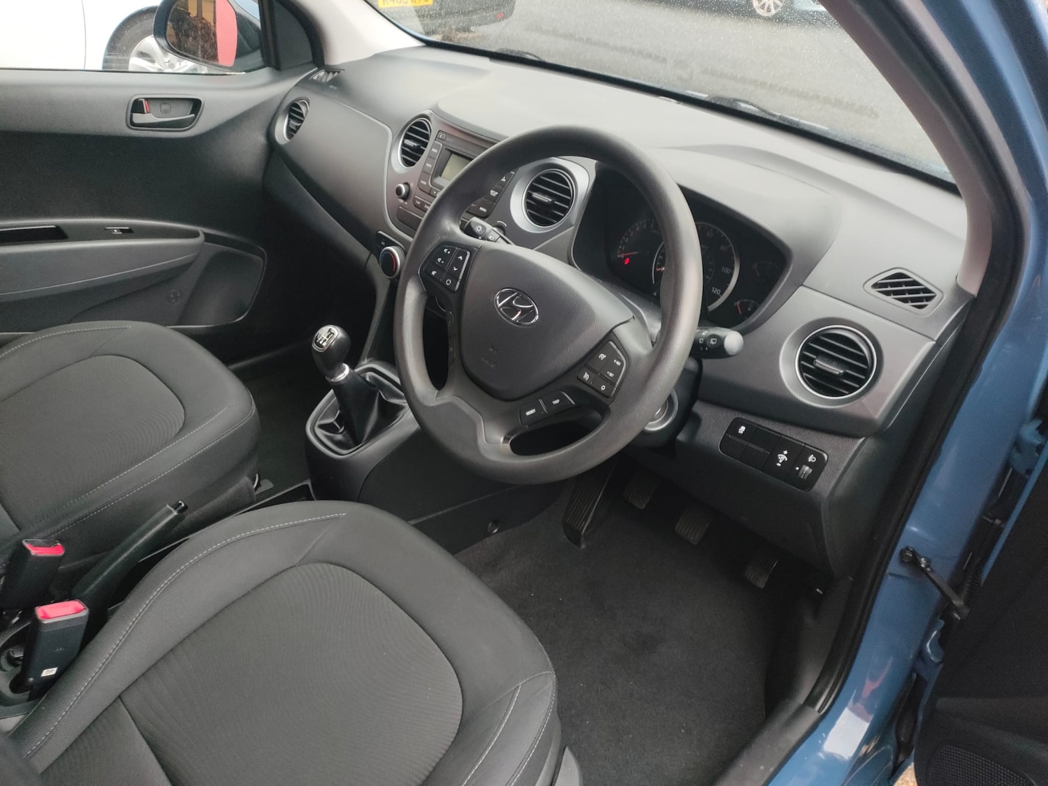 Used Hyundai i10 2017 for sale - 77341065: Photo 12