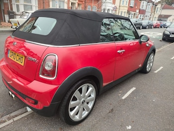 Used MINI Convertible 2010 for sale - 76453627: Photo