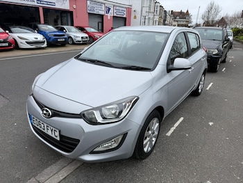 Used Hyundai i20 2013 for sale - 78003539: Photo