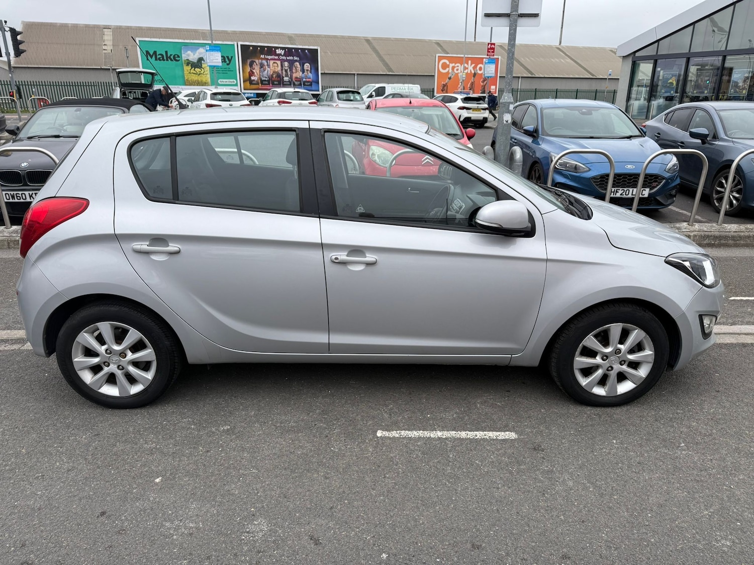 Used Hyundai i20 2013 for sale - 78003539: Photo 4