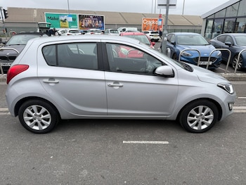 Used Hyundai i20 2013 for sale - 78003539: Photo