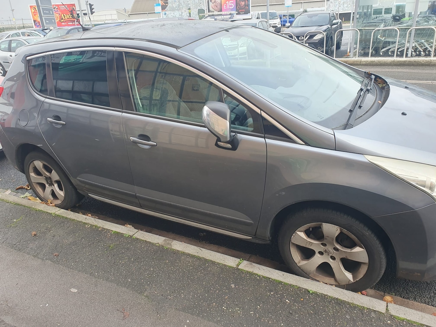 Used Peugeot 3008 2011 for sale - 76863032: Photo 7
