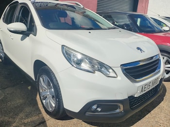 Used Peugeot 2008 2015 for sale - 79450941: Photo