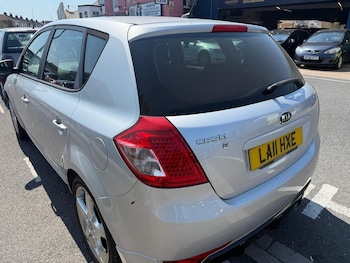 Used Kia Ceed 2011 for sale - 79179727: Photo