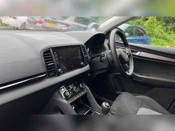 Used Skoda Karoq 2024 for sale - 75358107: Photo