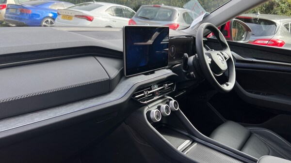 Used Skoda Kodiaq 2024 for sale - 76178055: Photo 2