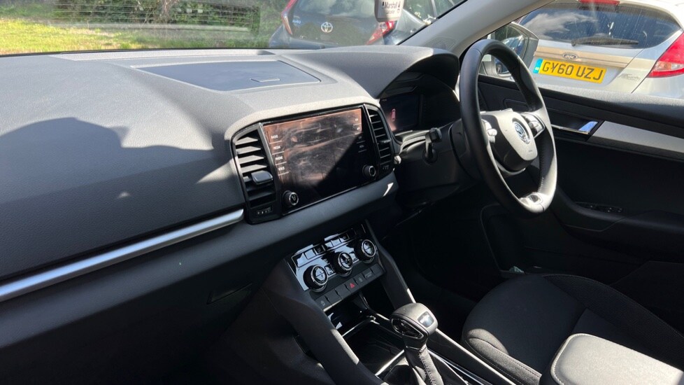 Used Skoda Karoq 2024 for sale - 75829025: Photo 2