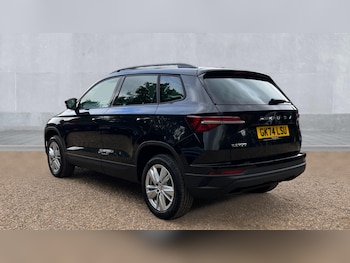 Used Skoda Karoq 2024 for sale - 76104177: Photo