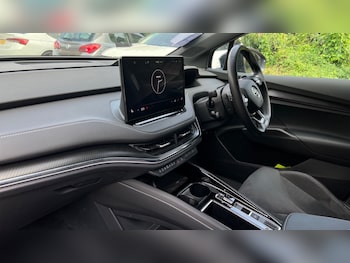 Used Skoda Enyaq 2025 for sale - 75591008: Photo