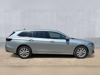 Used Skoda Superb 2024 for sale - 76180173: Photo 4