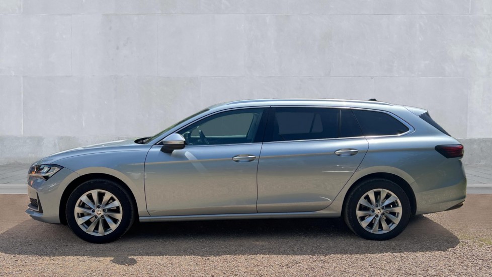 Used Skoda Superb 2024 for sale - 76180173: Photo 9