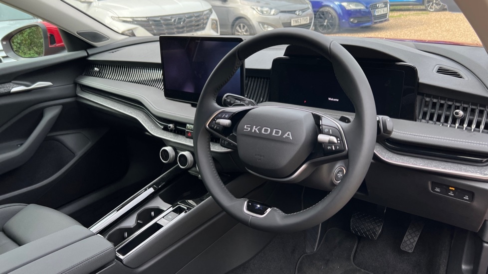 Used Skoda Superb 2025 for sale - 76161427: Photo 6