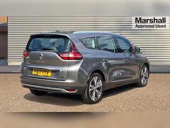 Used Renault Grand Scenic 2017 for sale - 75843671: Photo