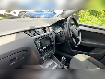 Used Skoda Octavia 2014 for sale - 75950923: Photo