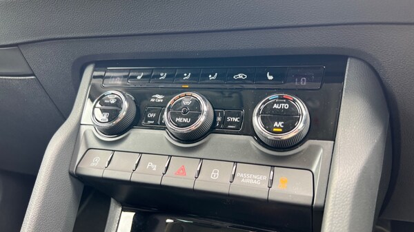 Used Skoda Karoq 2025 for sale - 75274352: Photo 24