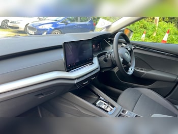 Used Skoda Octavia 2024 for sale - 75946734: Photo