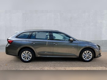 Used Skoda Octavia 2024 for sale - 75946734: Photo