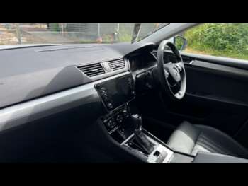 Used Skoda Superb 2024 for sale - 74952559: Photo