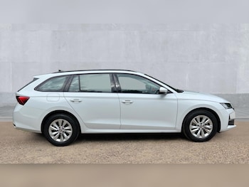 Used Skoda Octavia 2024 for sale - 75372997: Photo