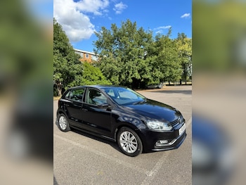 Used Volkswagen Polo 2015 for sale - 77277655: Photo