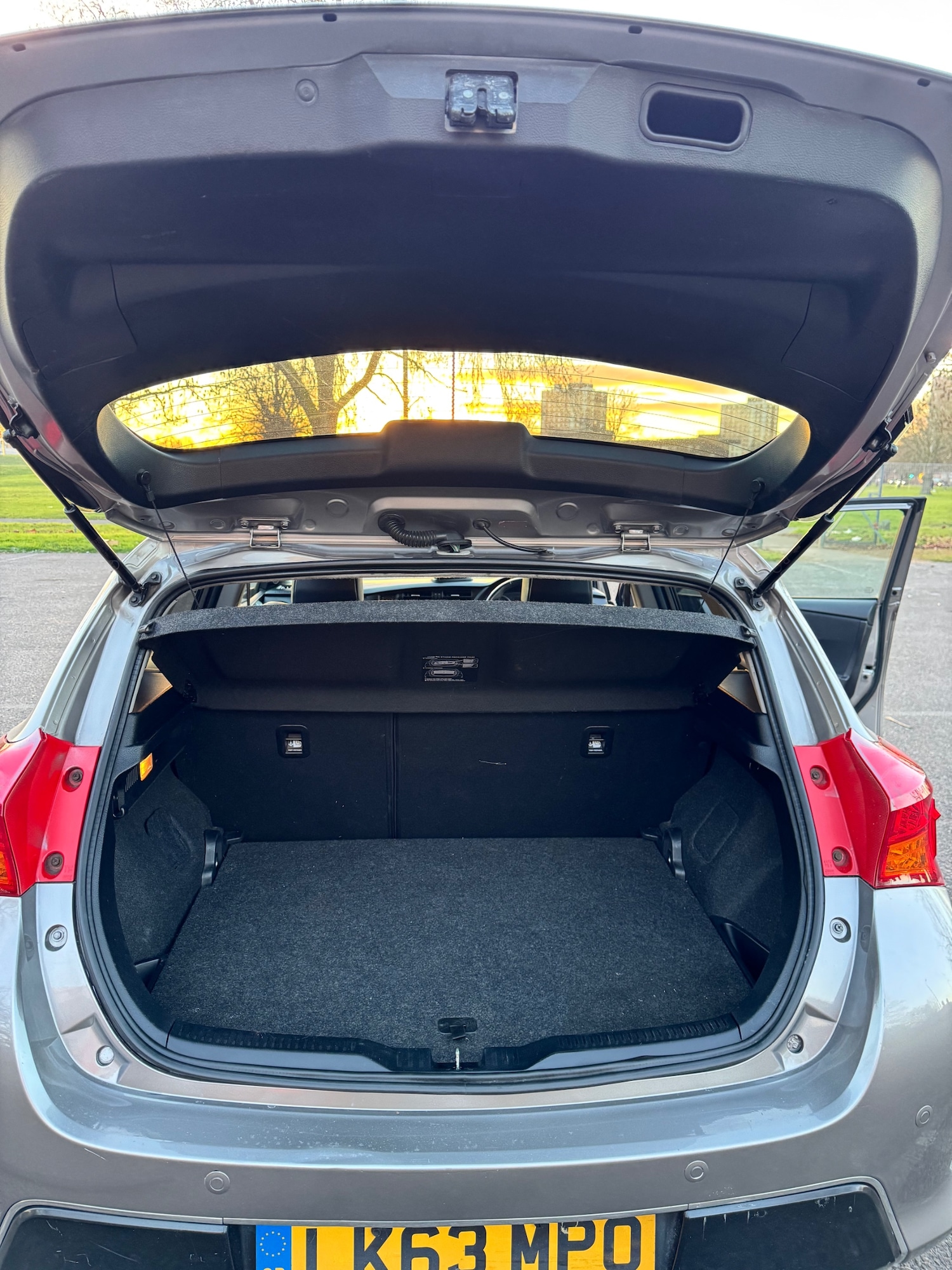 Used Toyota Auris 2013 for sale - 77101417: Photo 11