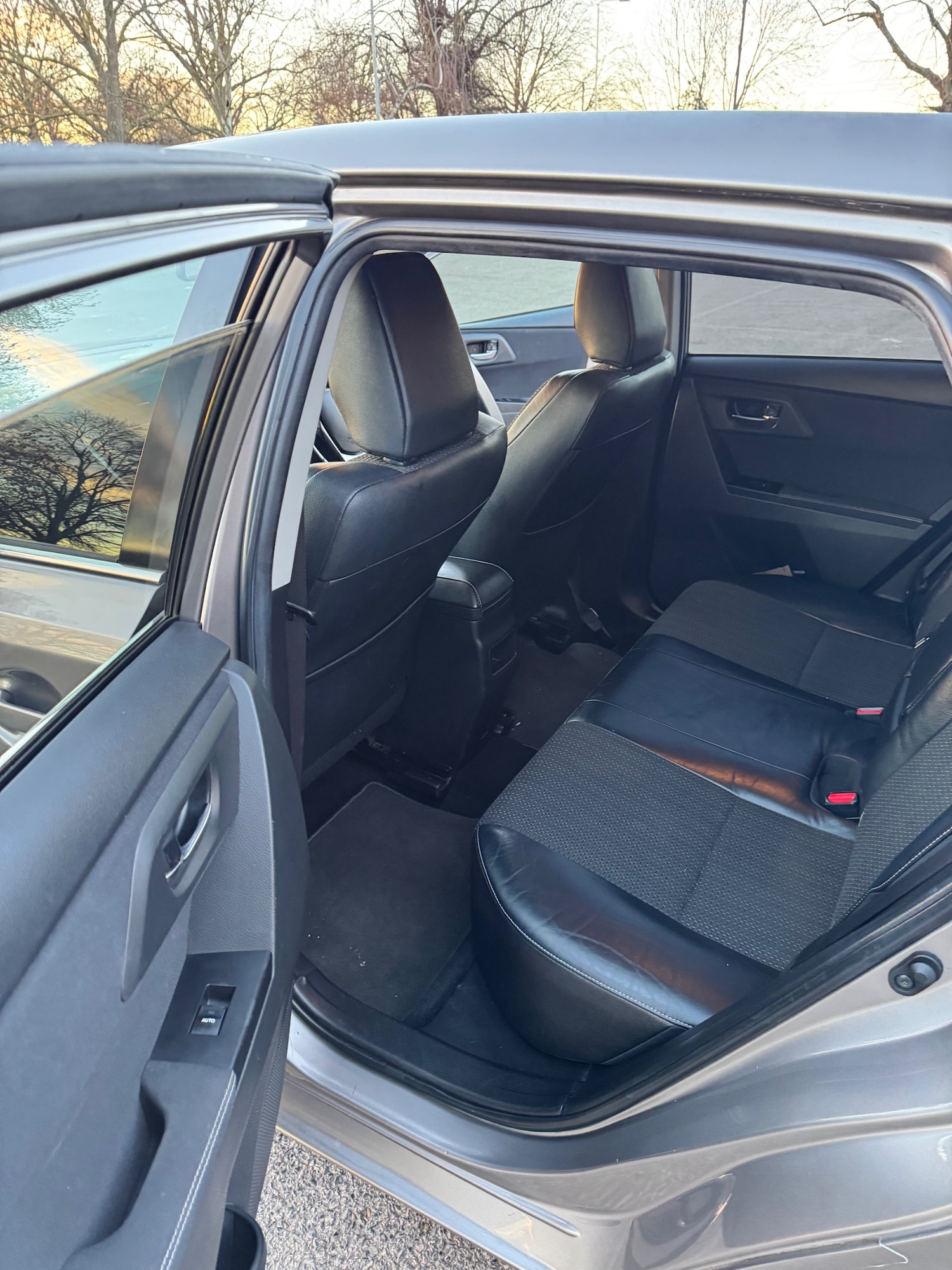 Used Toyota Auris 2013 for sale - 77101417: Photo 12