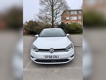 Used Volkswagen Golf 2018 for sale - 77807571: Photo